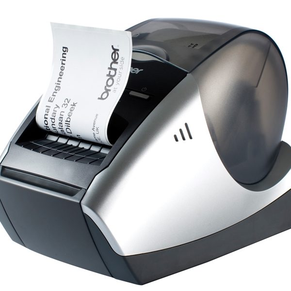 מדפסת למדבקות רחבות עם חיתוך אוטומטי Brother QL-570